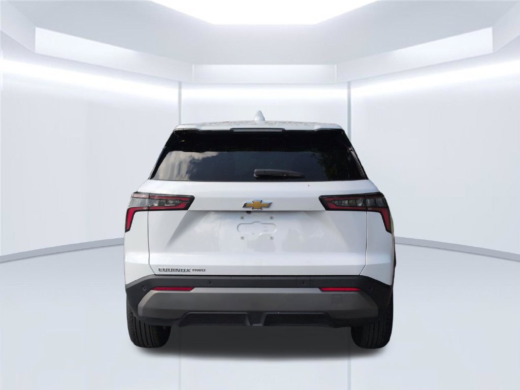 Used 2026 White Chevrolet LT image 5