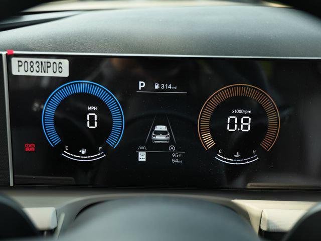 New 2026 White Pearl Hyundai SEL image 10