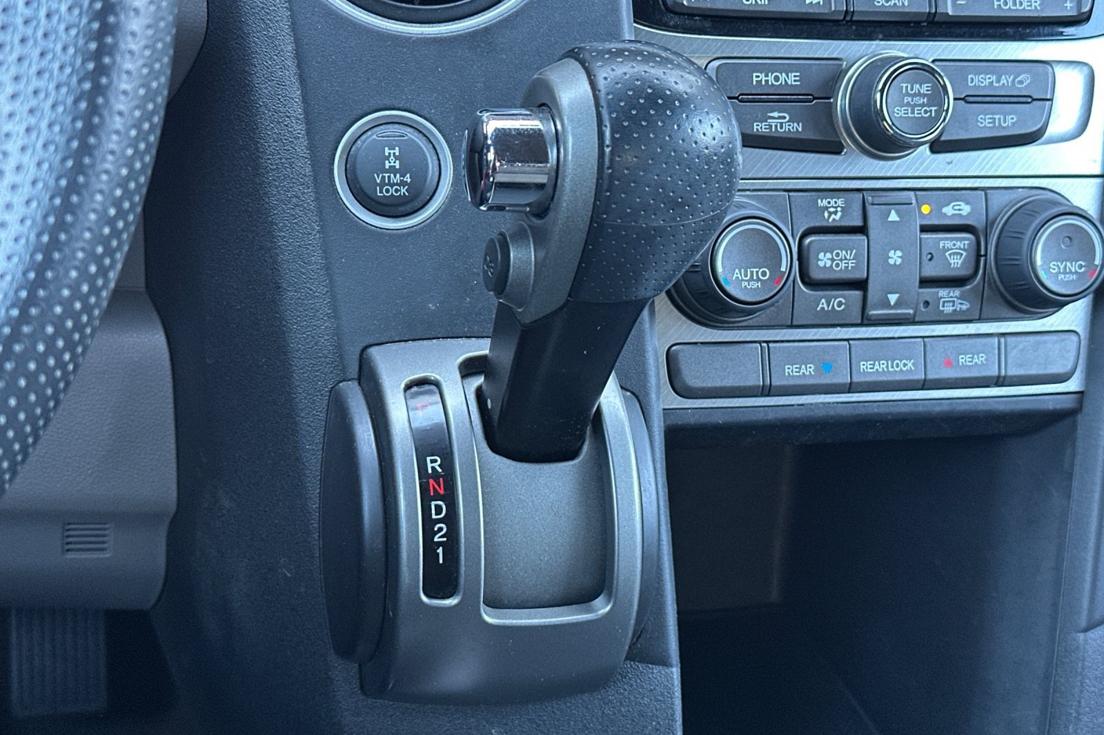 Used 2013 Gray Honda EX image 23