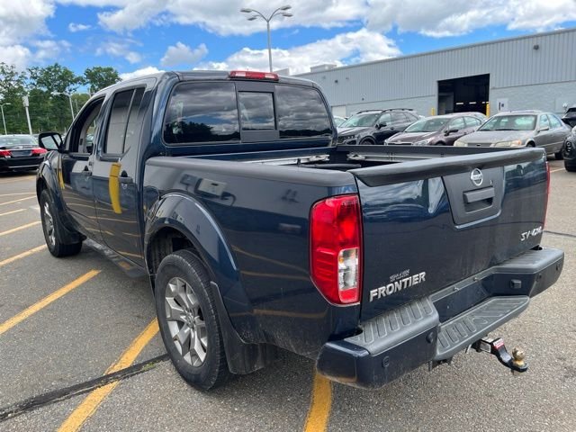 Used 2020 Blue Nissan SV image 5