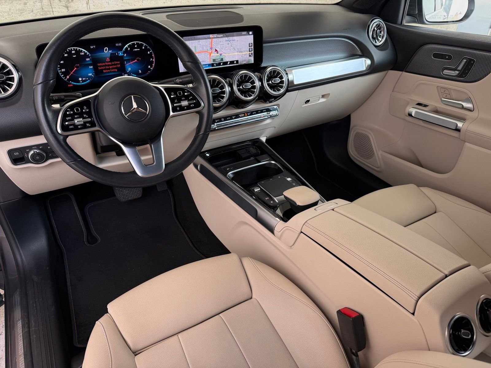 Certified Used 2022  Mercedes-Benz GLB 250 image 2