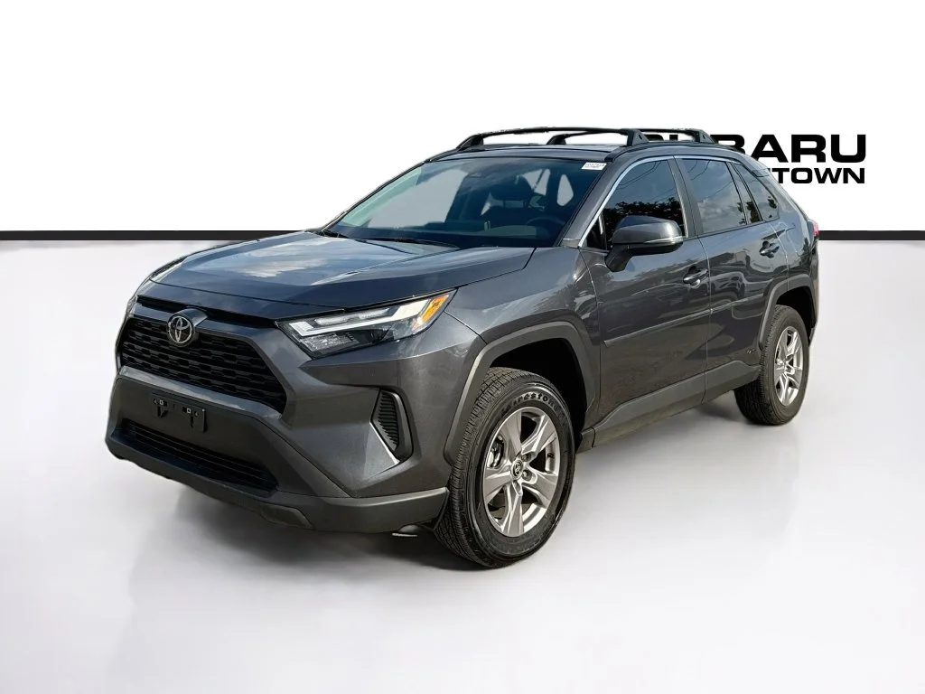 Used 2025 Gray Toyota XLE image 3