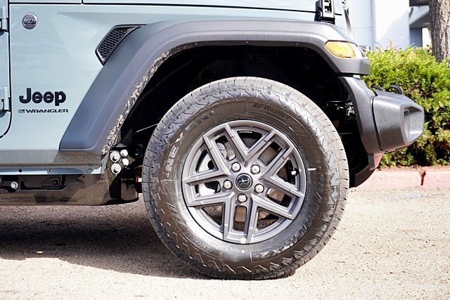 New 2026 Anvil Clear-Coat Exterior Paint Jeep Sport S image 8