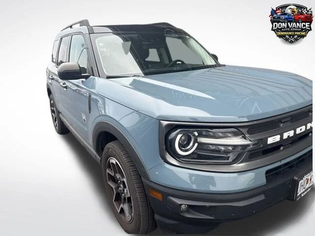 Used 2022  Ford Big Bend image 2