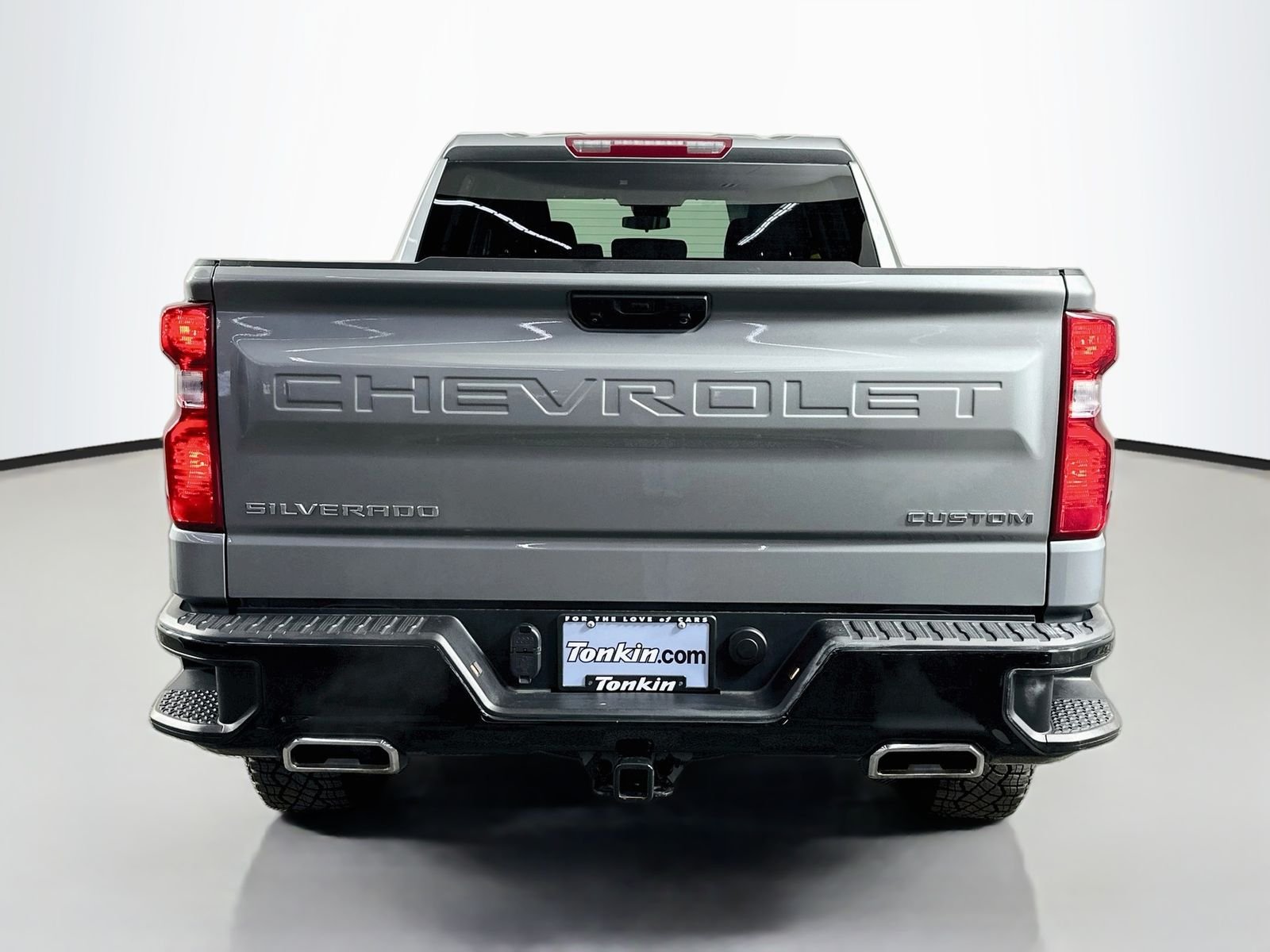 Used 2024 Sterling Gray Metallic Chevrolet Custom Trail Boss image 6