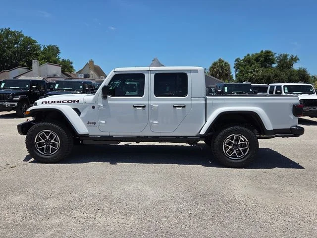 New 2026 Bright White Clear-Coat Exterior Paint Jeep Rubicon X image 4