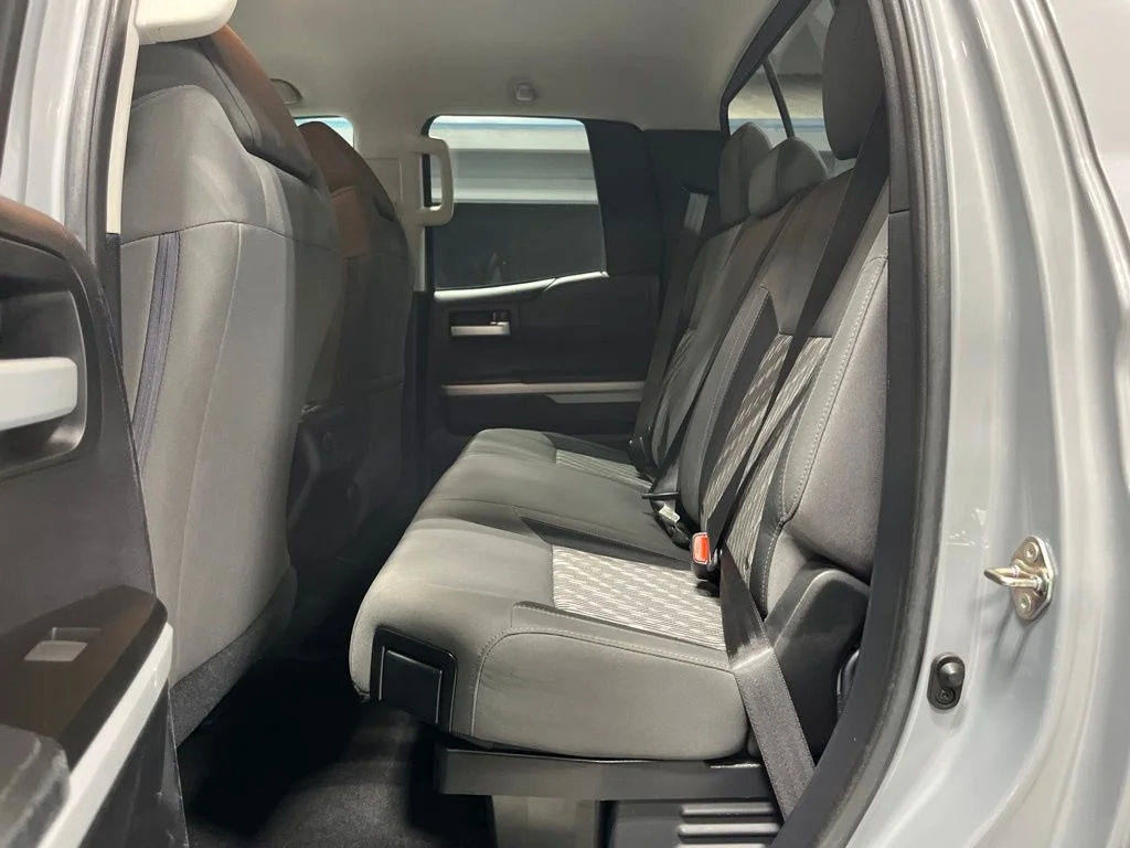 Used 2019 Gray Toyota SR5 image 30