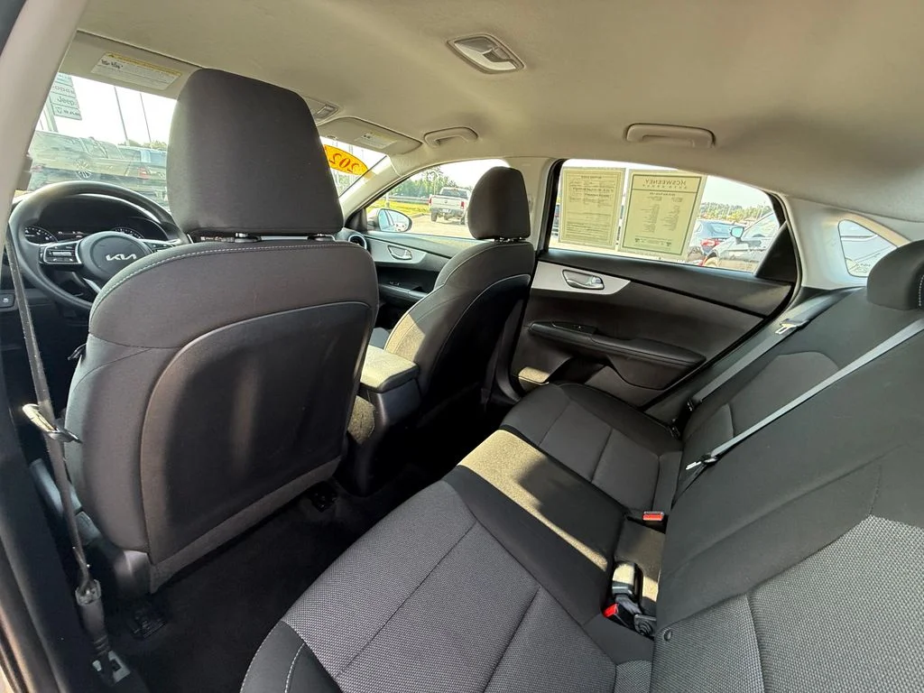 Used 2024 Gray Kia LXS image 23