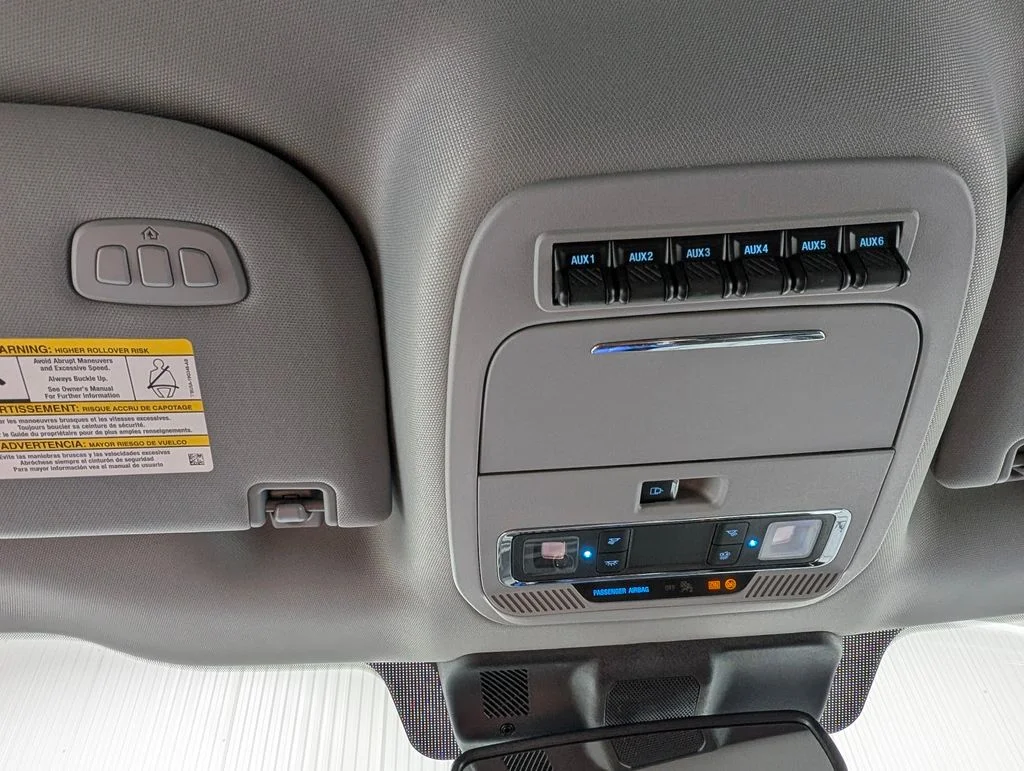 Used 2025 Avalanche Ford Lariat image 9