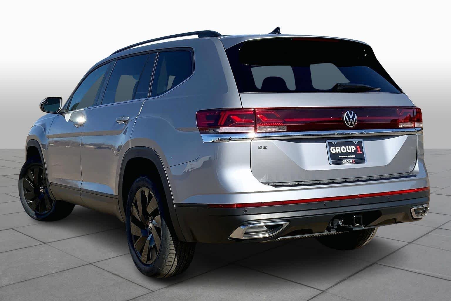New 2026 Silver Mist Metallic Volkswagen 2.0T SE w/Technology image 11