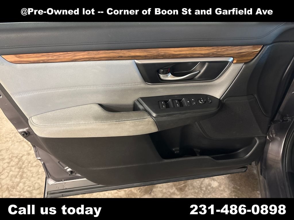 Used 2021  Honda EX image 14