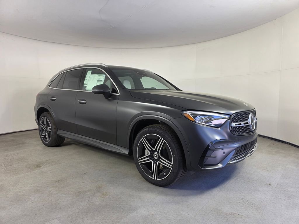 New 2026 MANUFAKTUR exclusive graphite grey magno Mercedes-Benz GLC 300 image 16