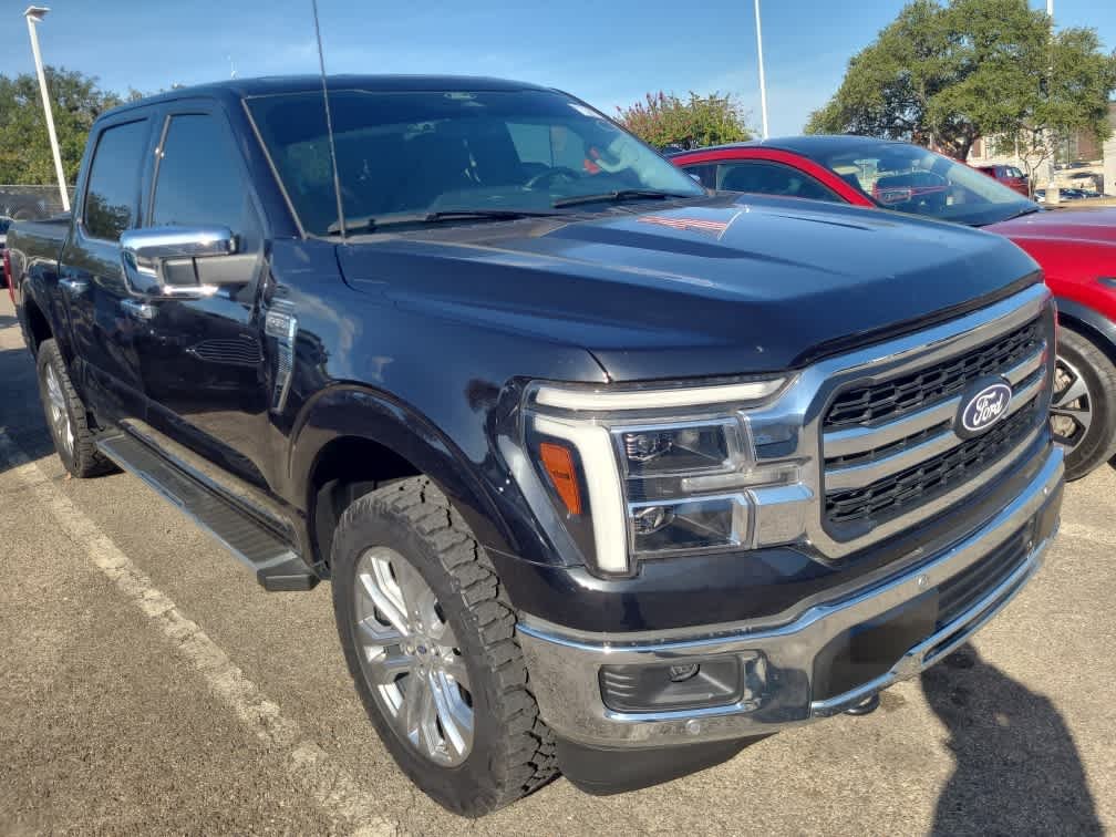 Used 2025 Agate Black Metallic Ford LARIAT image 3