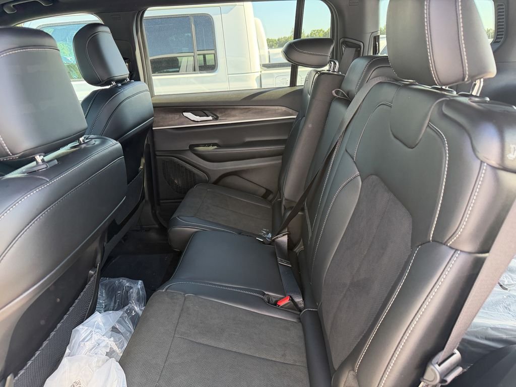 New 2026 Bright White Clearcoat Jeep Altitude image 24