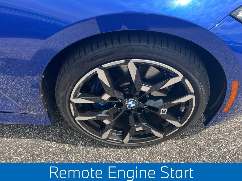 2025 BMW 3 Series 330i - Photo 8