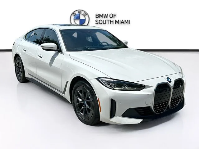 2023 BMW i4 eDrive35's photo