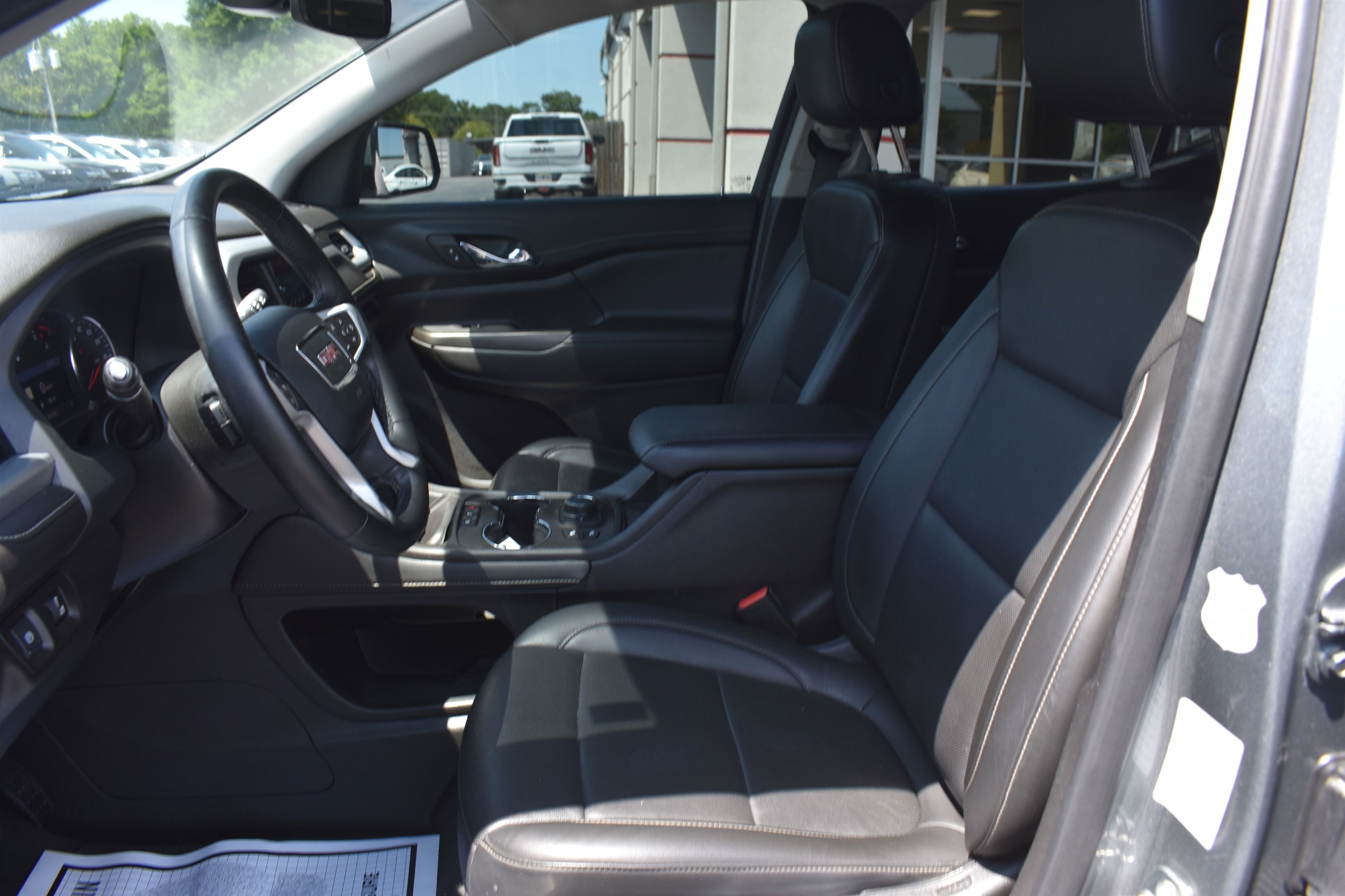 Used 2023 Sterling Metallic GMC SLT image 15