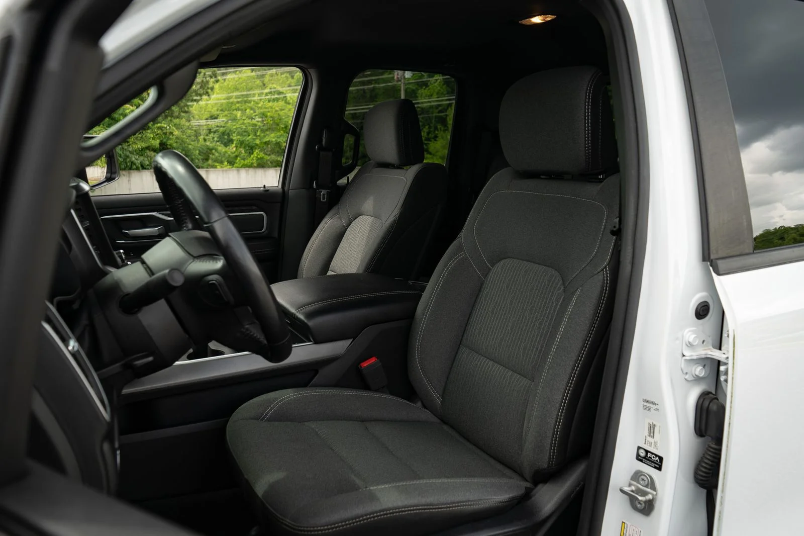 Used 2021 White Ram Big Horn/Lone Star image 15