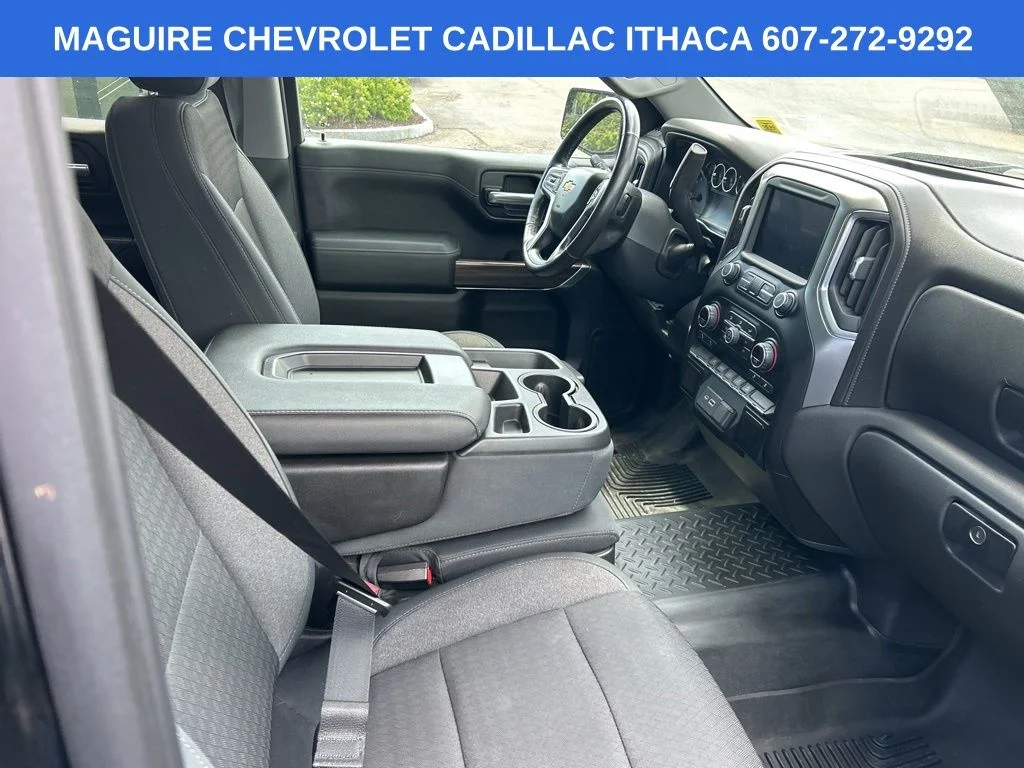 Used 2019 Black Chevrolet LT image 6