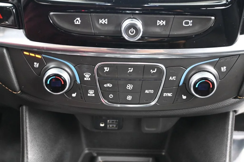 Used 2021 Black Metallic Chevrolet Premier image 17