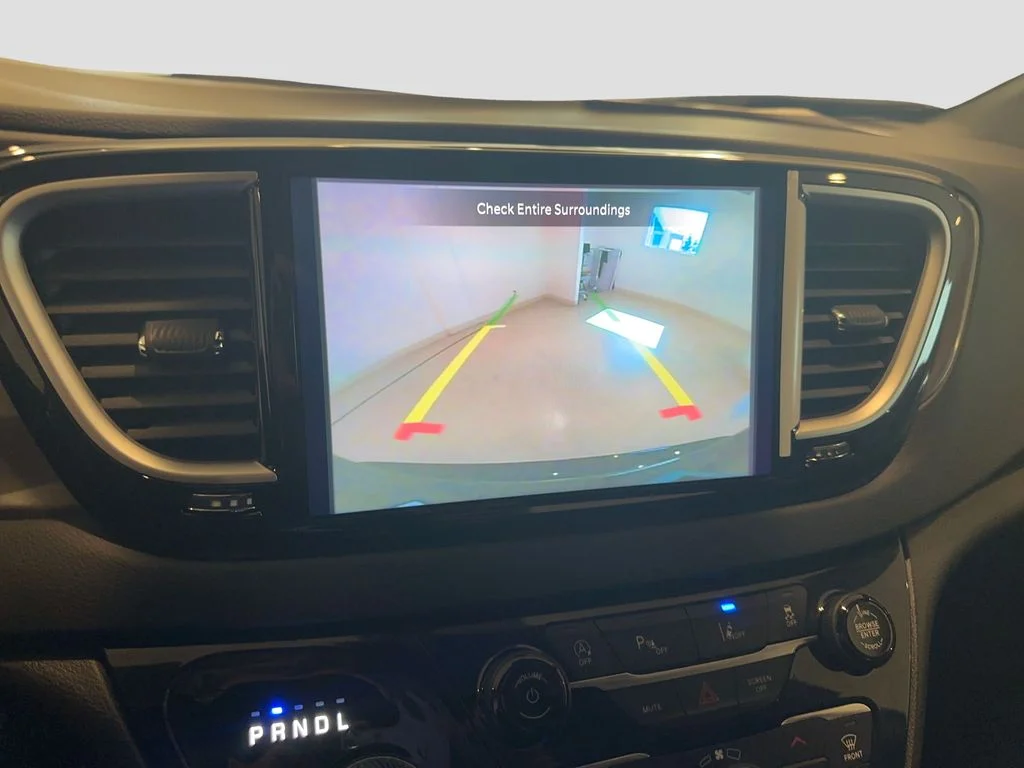 2026 Chrysler Pacifica Select - Photo 15
