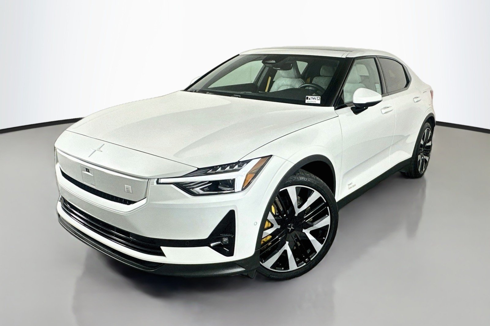 Used 2024 Snow Metallic Polestar Performance Plus image 1