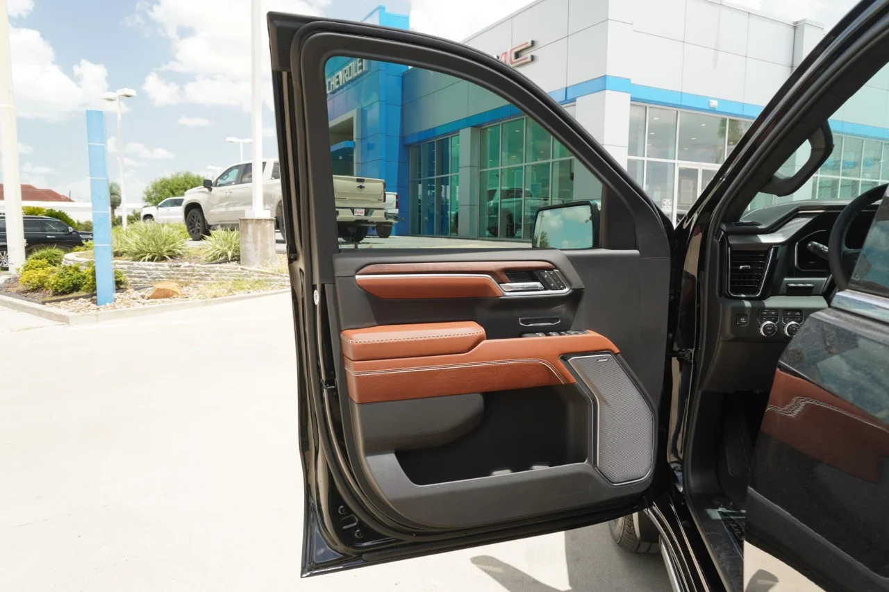 2026 GMC Sierra 1500 Denali Ultimate - Photo 16
