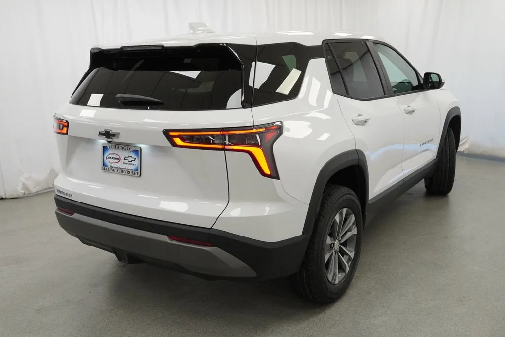 New 2027 Summit White Chevrolet LT image 3