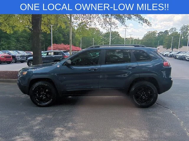 Used 2019 Blue Jeep Trailhawk image 2