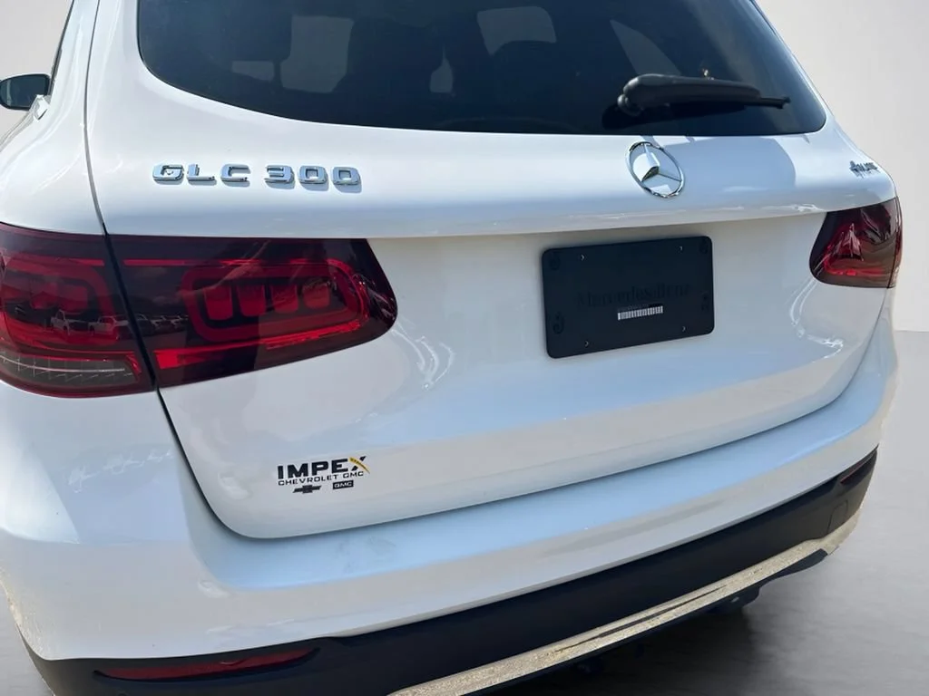 Used 2022  Mercedes-Benz GLC 300 image 5
