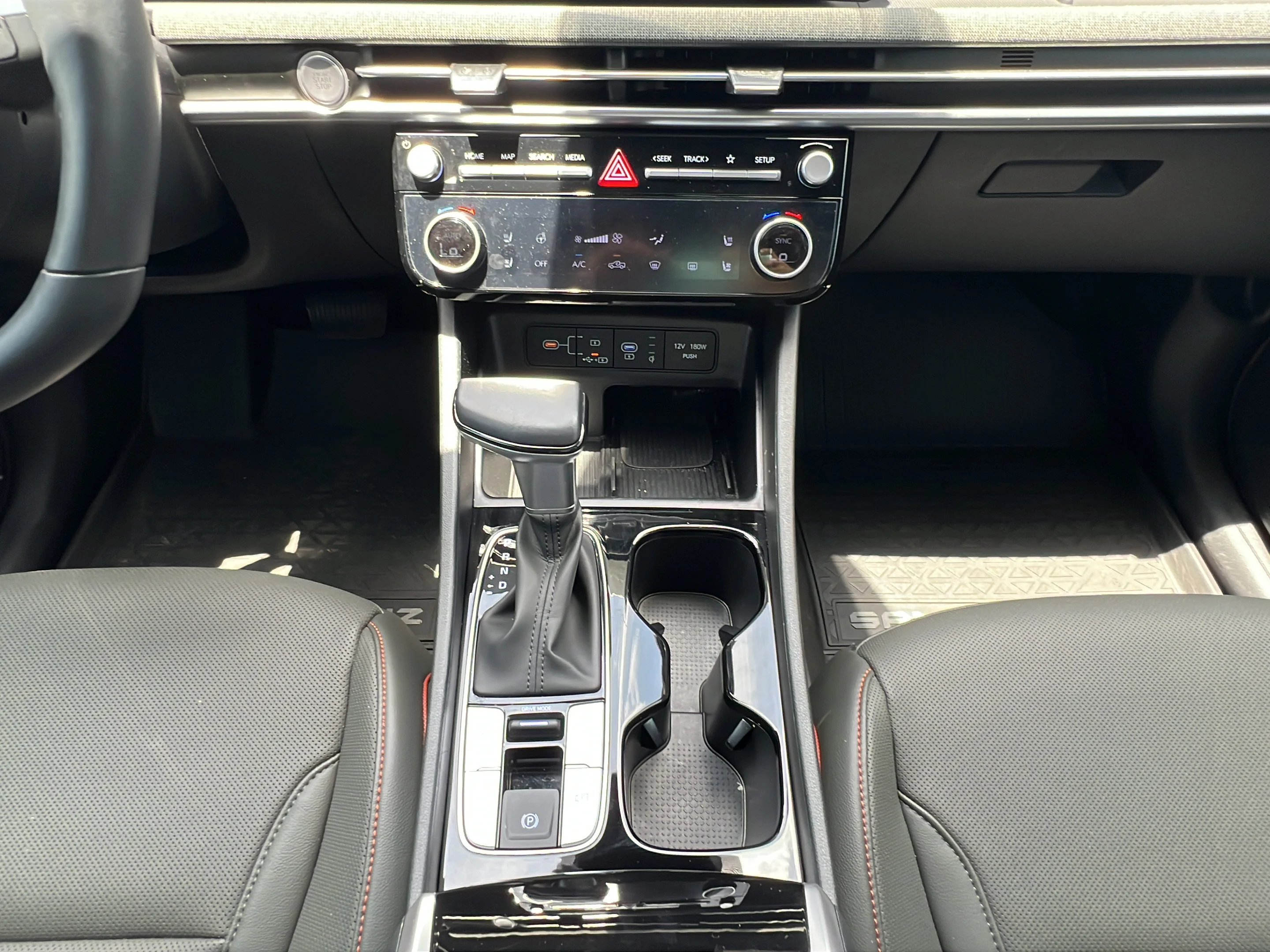 Used 2025 Atlas White Hyundai Limited image 15