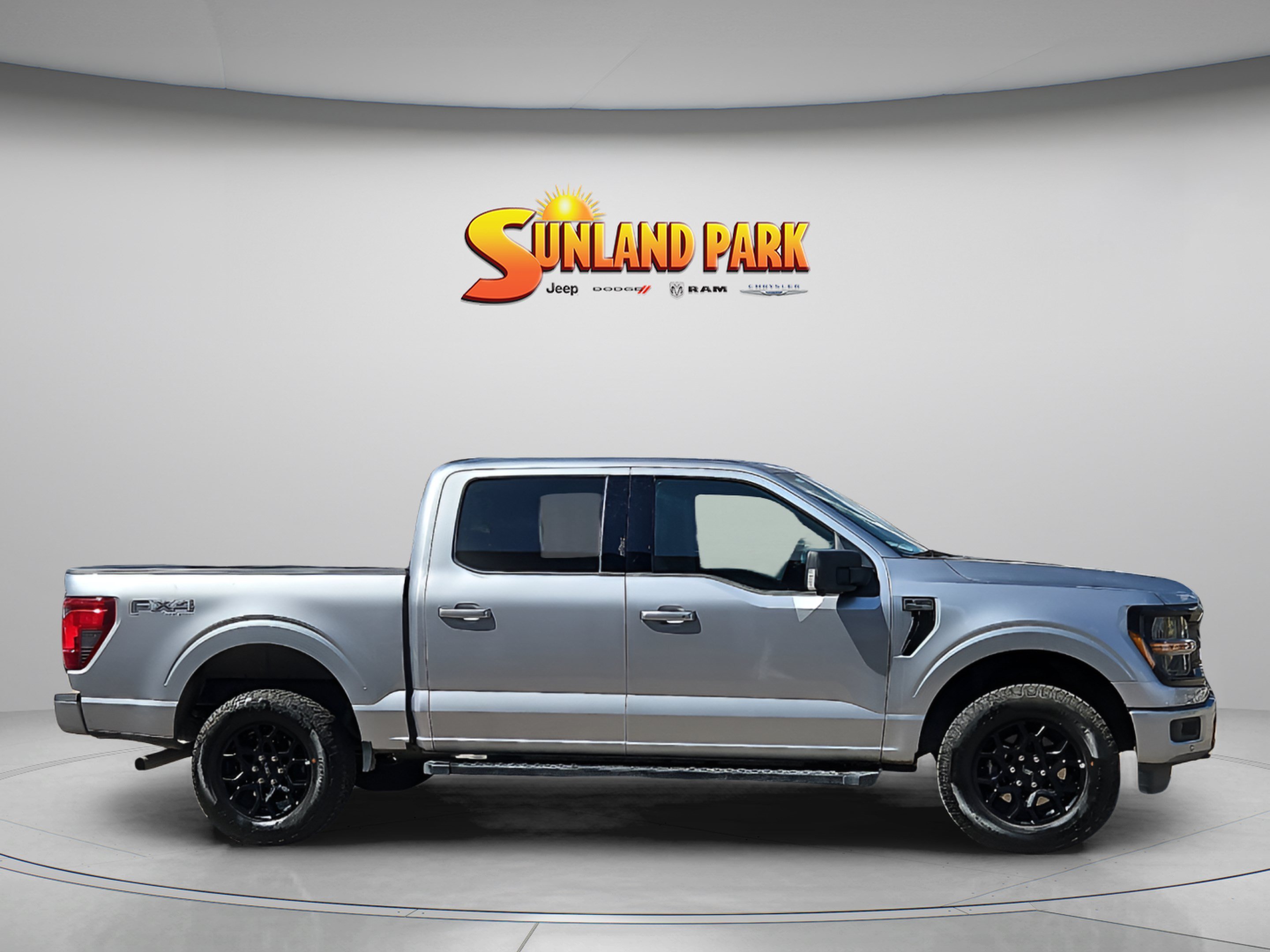 Used 2024 Silver Metallic Ford XLT image 6