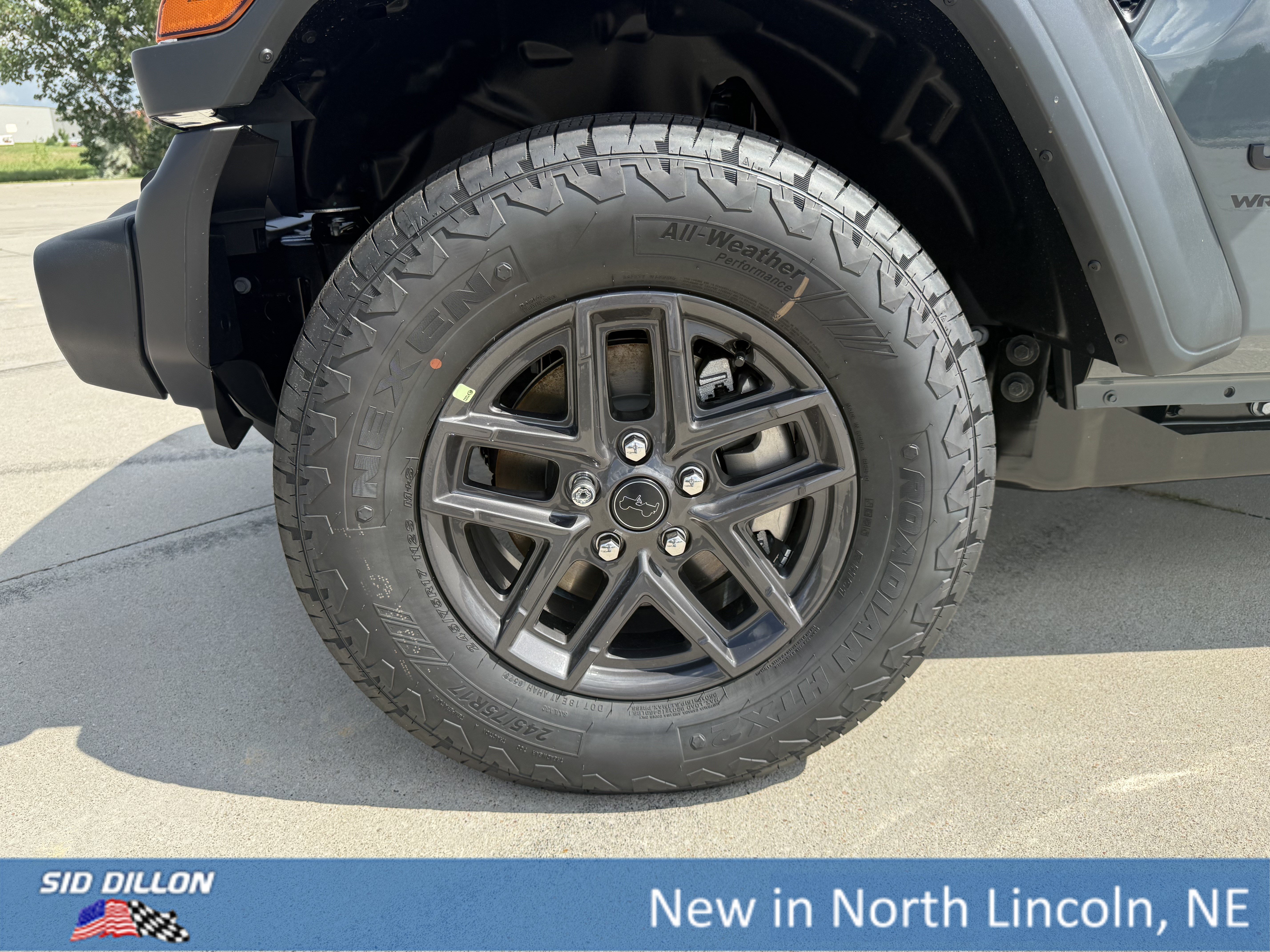 New 2026 Anvil Clearcoat Jeep Sport S image 5