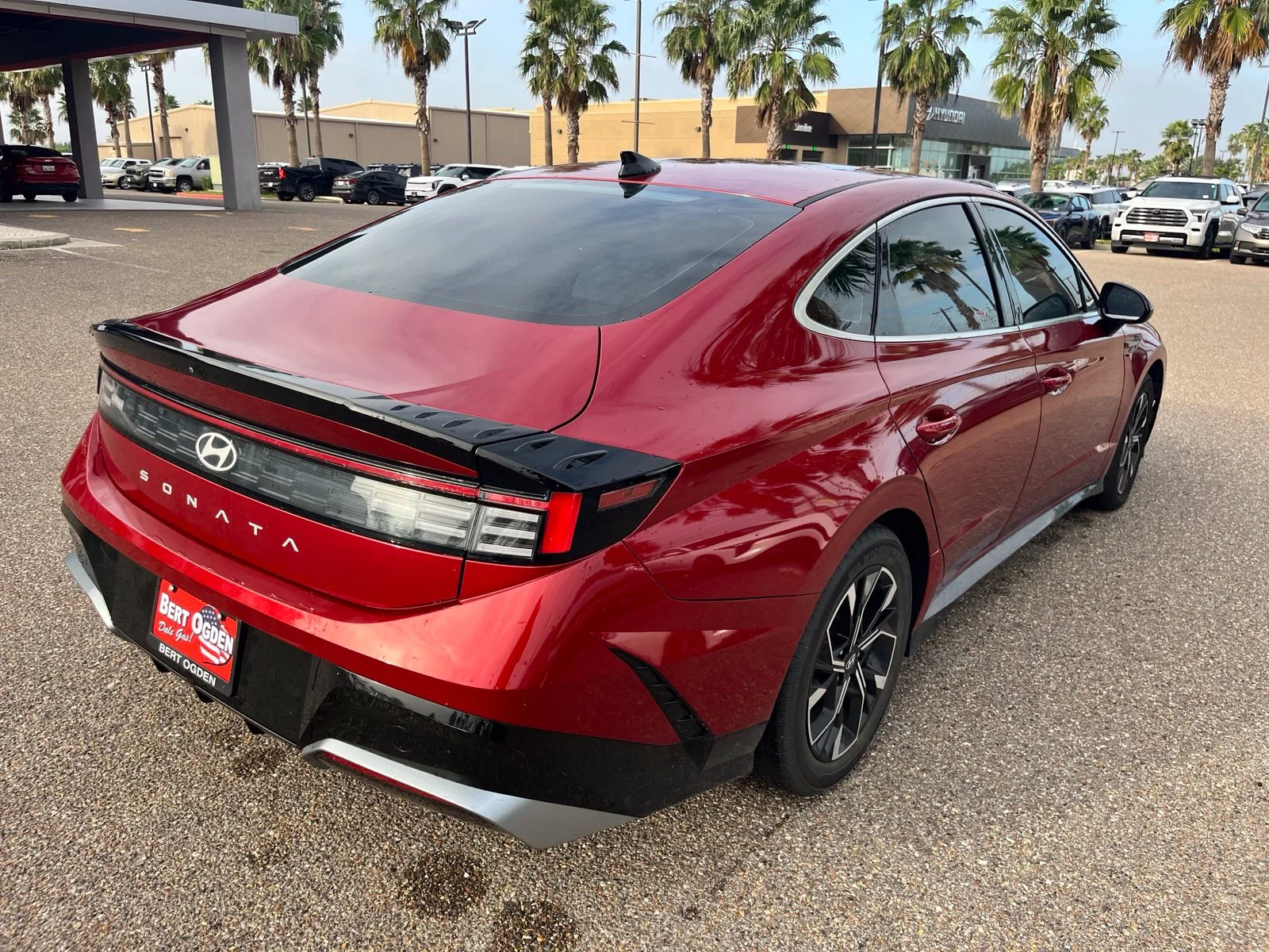 Used 2025 Red Hyundai SEL image 6