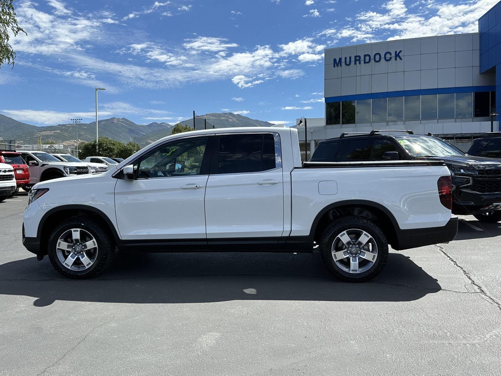 Used 2026 White Honda RTL image 18