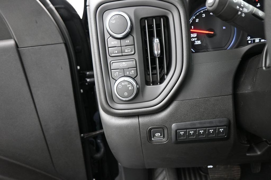 2026 GMC Sierra 1500 Pro - Photo 10