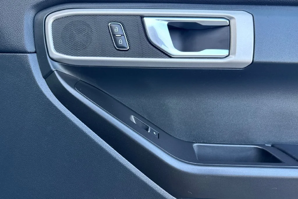Used 2022 Carbonized Gray Metallic Ford Base image 23
