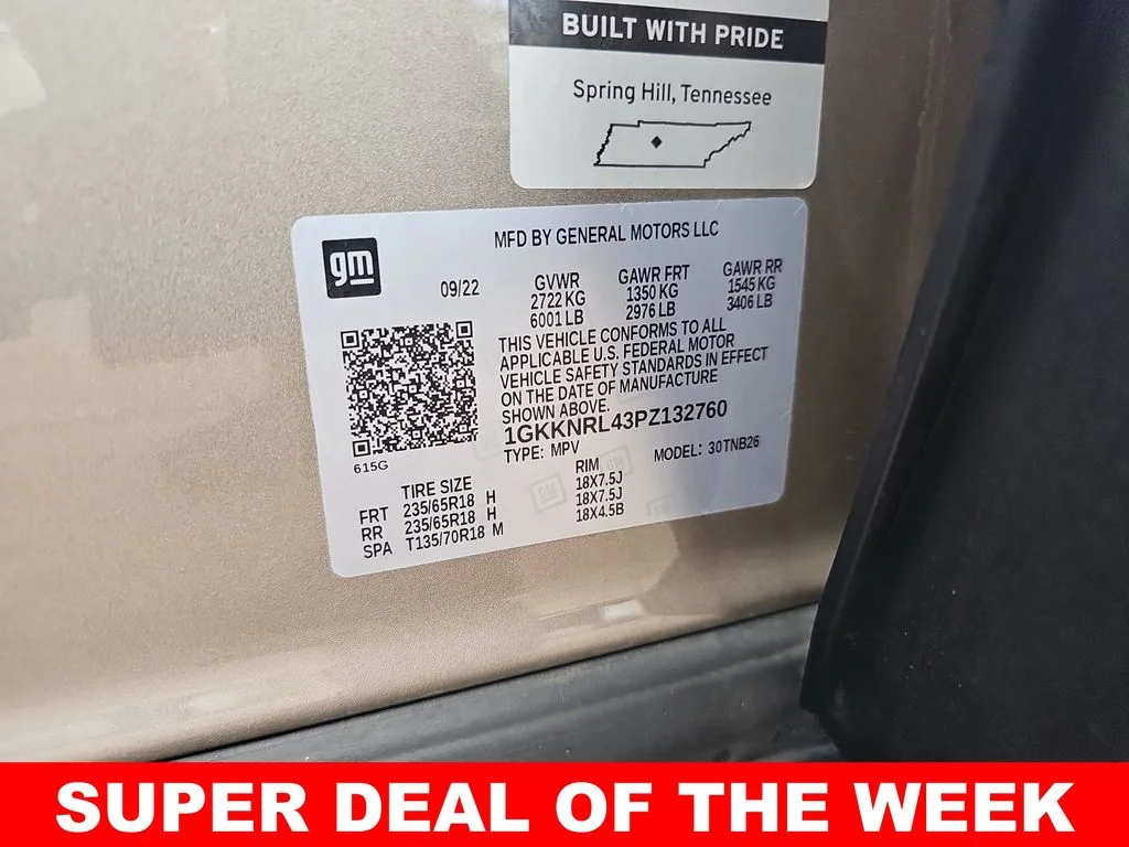 Used 2023 Gray GMC SLE image 43
