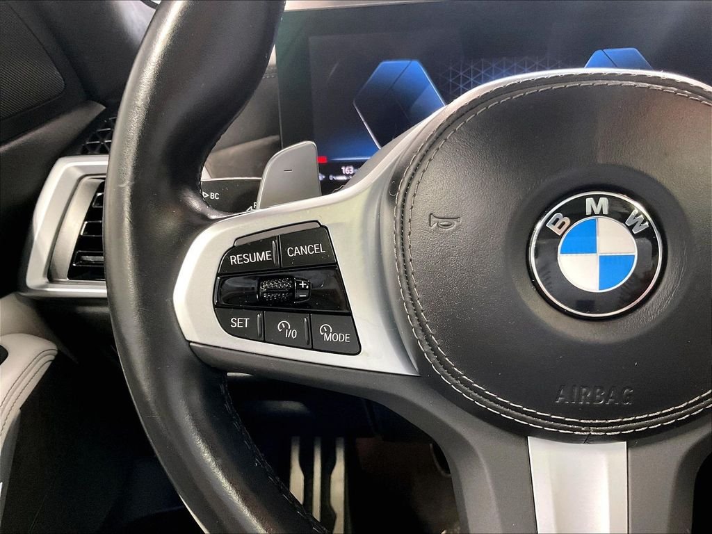 Used 2023 Black BMW xDrive40i image 24