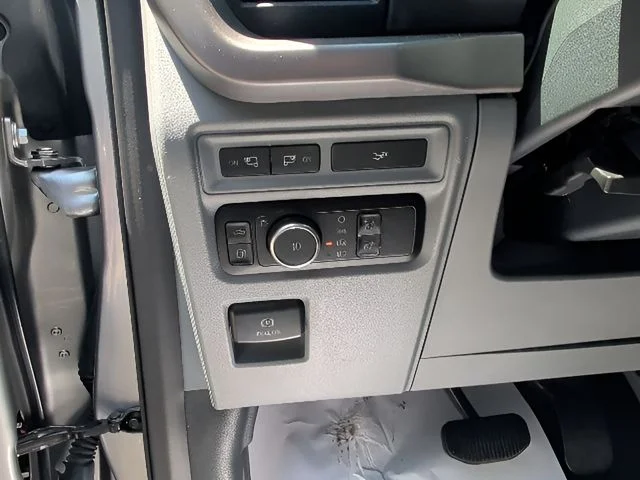 Used 2024 Silver Ford XLT image 17