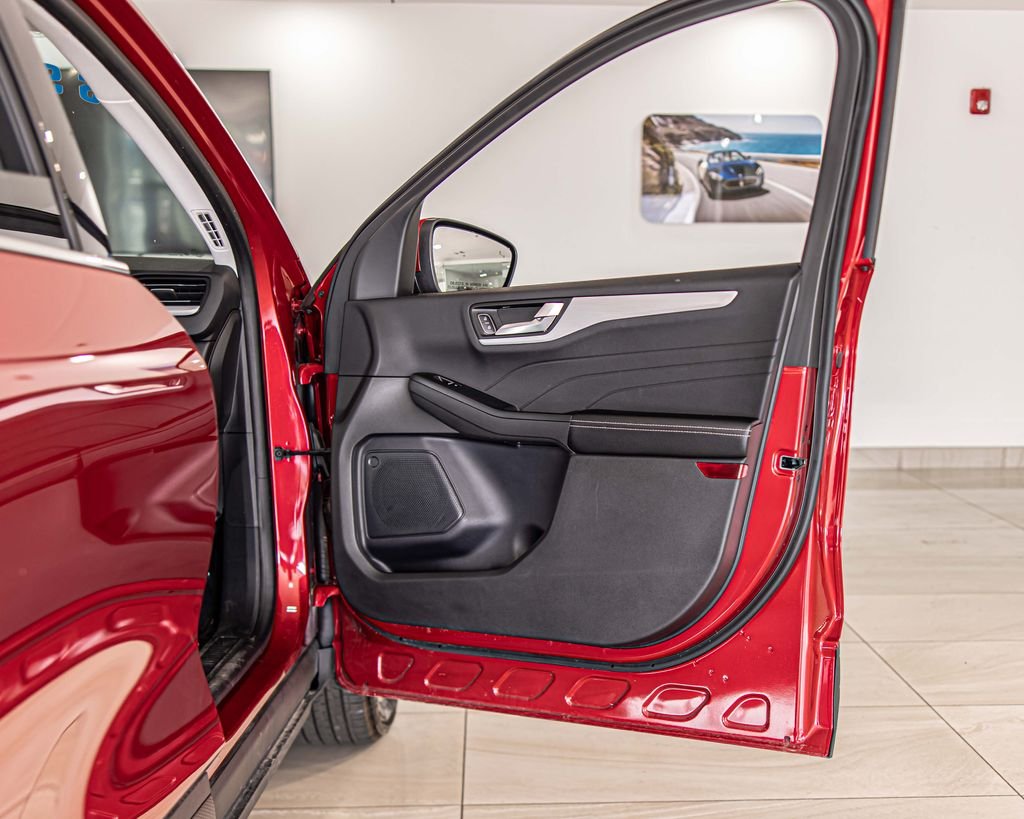 Used 2024 Red Ford Platinum image 39