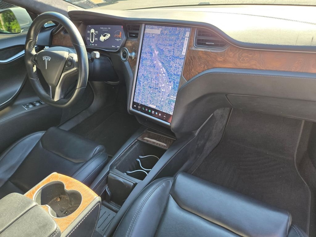 Used 2020 Pearl White Multi-Coat Tesla  image 10