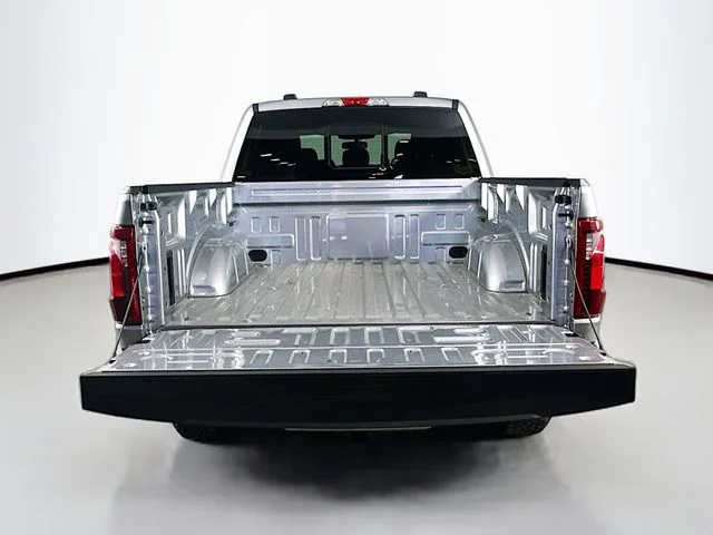 New 2026 Iconic Silver Metallic Ford XLT image 25