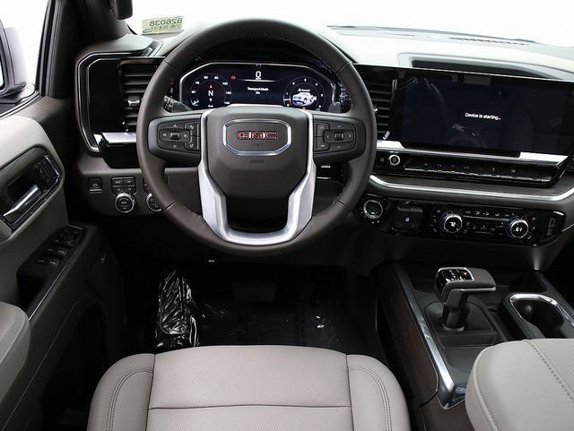 2026 GMC Sierra 1500 SLT - Photo 17