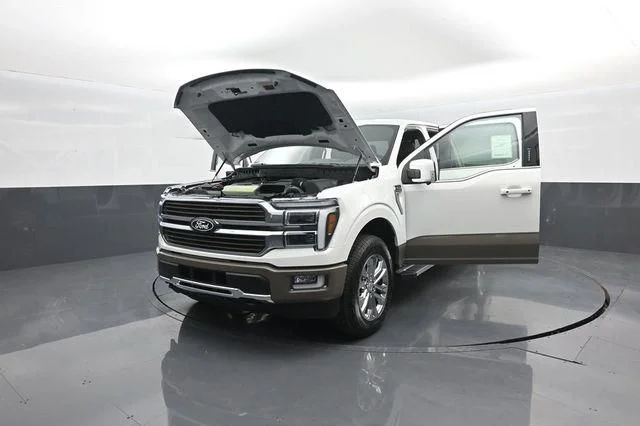 New 2026 Star White Metallic Tri-Coat Ford King Ranch® image 34