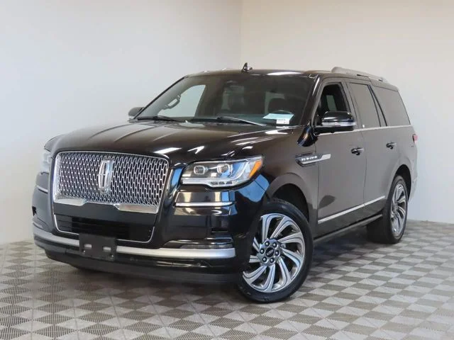 2024 Lincoln Navigator Reserve 4WD's photo