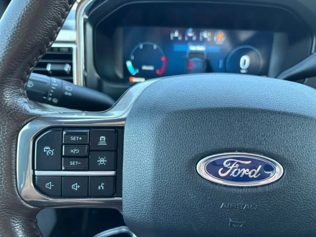 Used 2025  Ford XL image 26