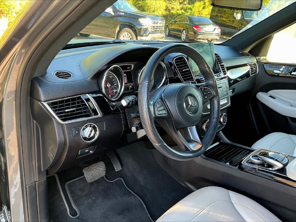 Used 2019 Selenite Gray Metallic Mercedes-Benz GLS 450 image 4