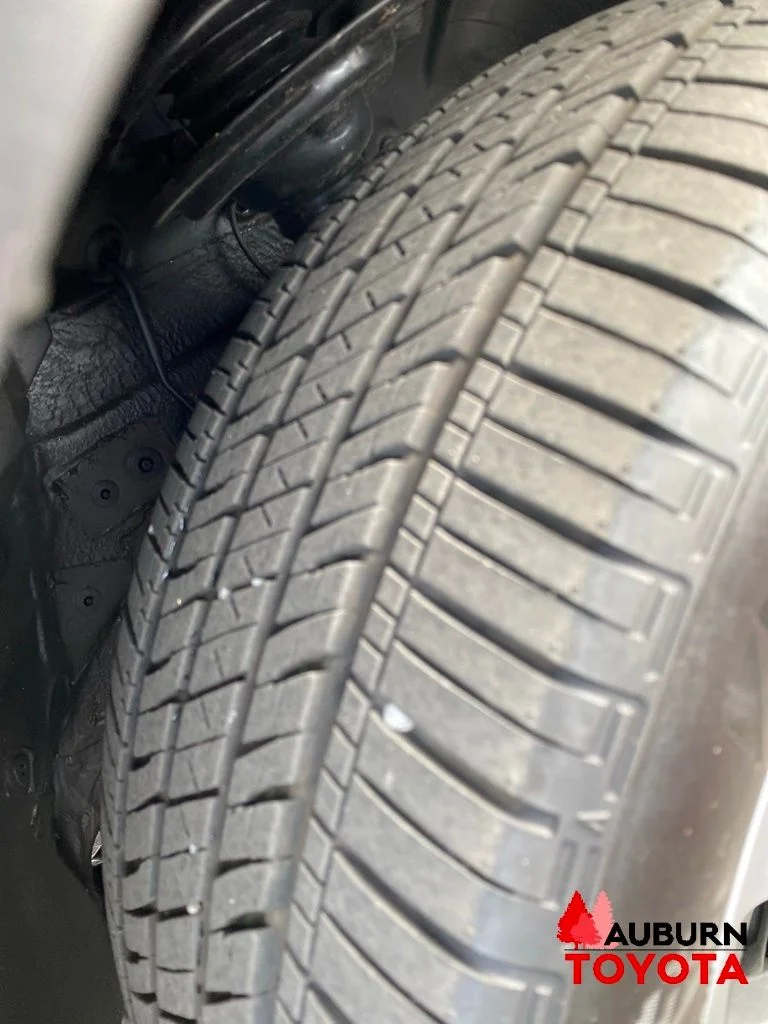 Used 2025 Ice Silver Metallic Subaru Touring image 11