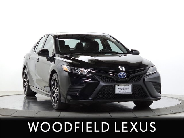 2020 Toyota Camry Hybrid SE